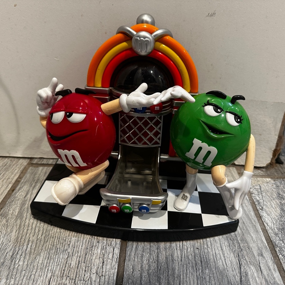 Vintage M&Ms Jukebox Rock N Roll Candy Dispenser